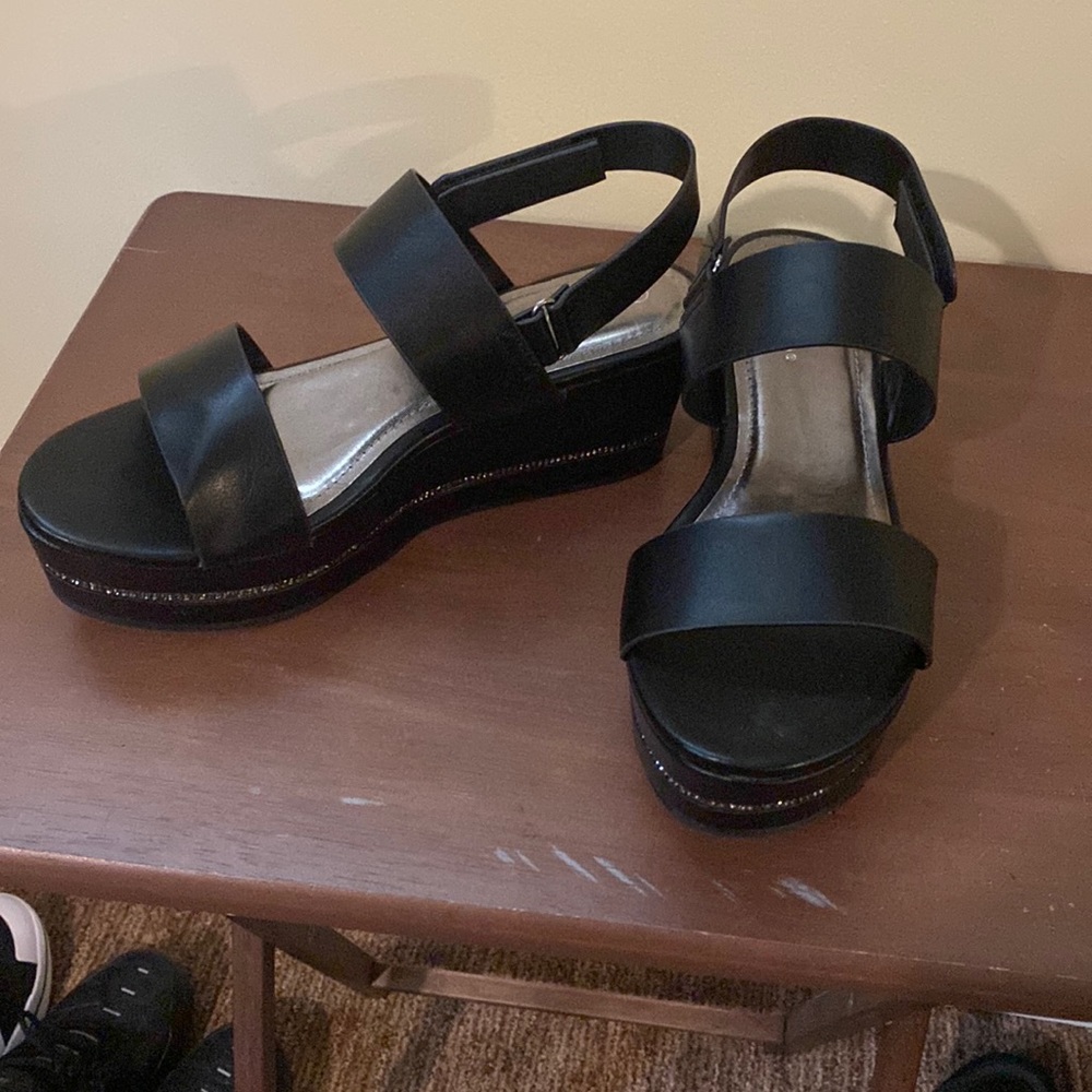 Black bling adjustable strap sandals size 8